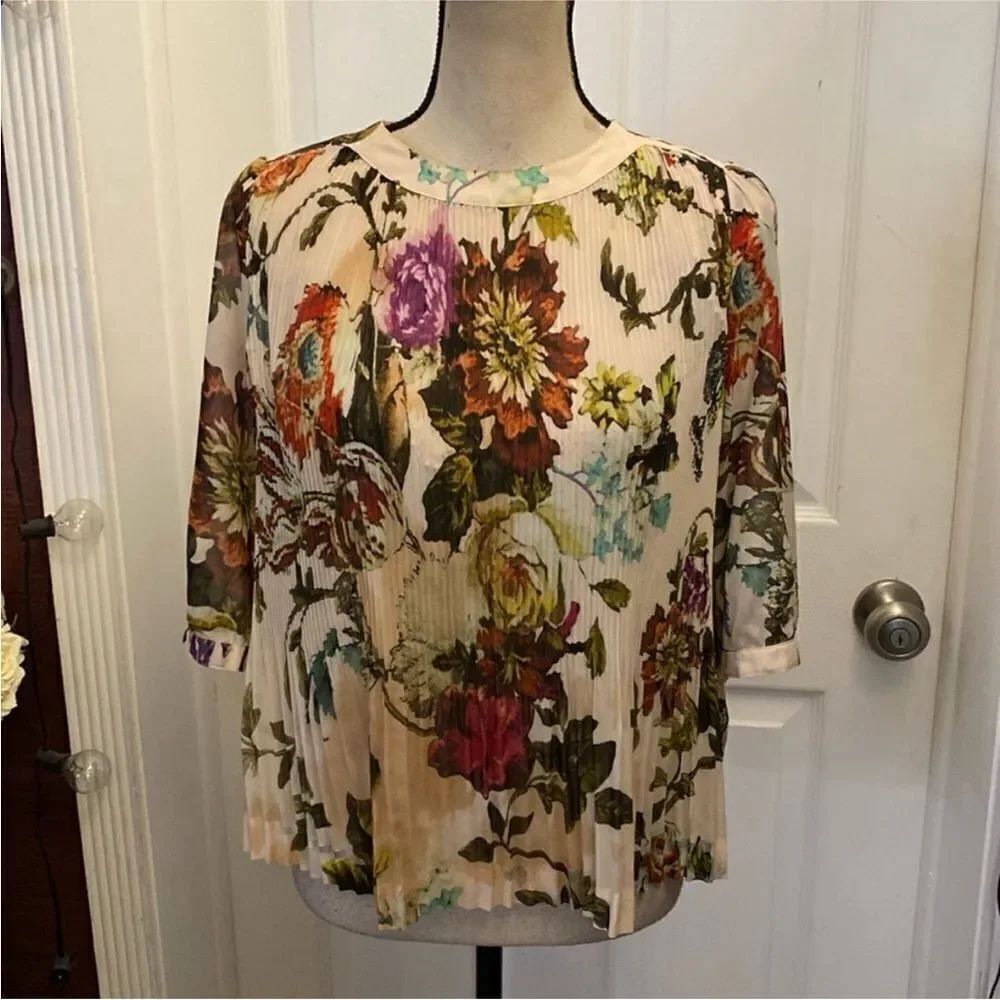 Ted Baker Floral Print pleatedWomen's Top, S